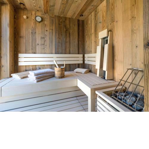 Chalet with mountain view and sauna in Mariastein Hohe Salve