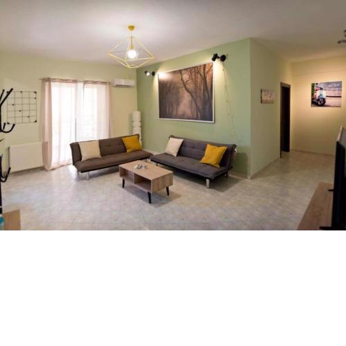 Chalkis Green Leaf House