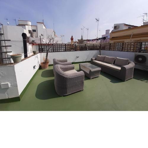 Champion Duplex Terrace and Garage Old Town 6 pax