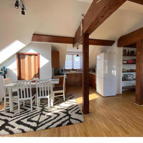 Charlie apartment