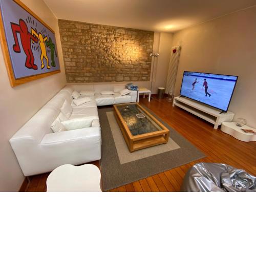 Charming 1-Bed House in Fabriano