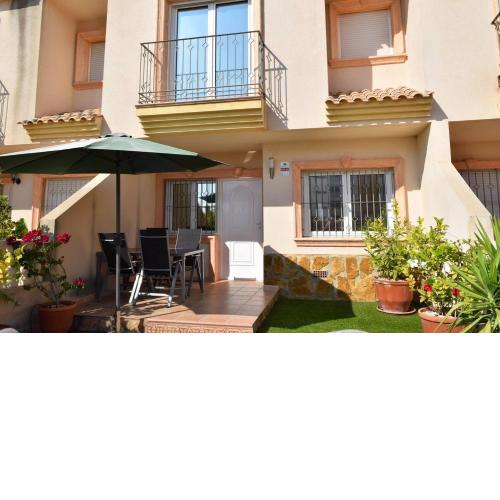 Charming 2-Bed House in Los Dolses