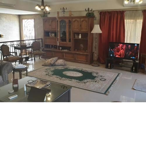 Charming 3 Bedrooms Duplex with Private Entrance in New Cairo