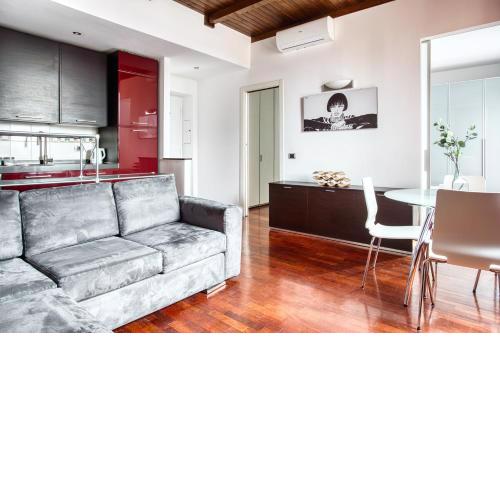 Charming apartment in the heart of Isola district