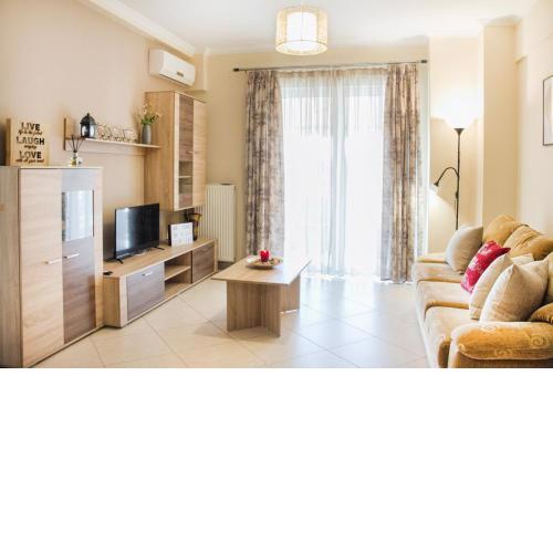 Charming Apartment near Athens Center and the Sea