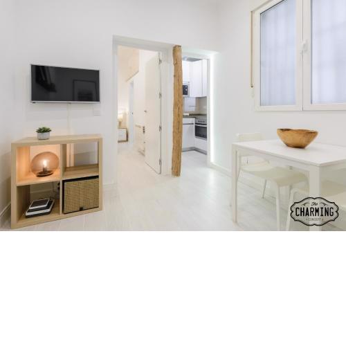 Charming Circo Price