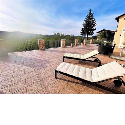 Charming Country house with Scenic Terrace - NEW listing