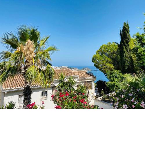 Charming flat in Almunecar, in the lovely urb. Miramar (city's height)