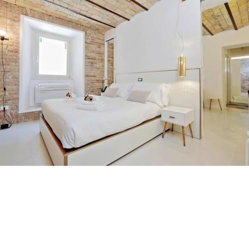 CHARMING FLAT NEAR COLOSSEUM