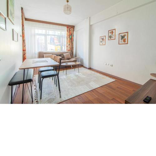Charming Flat next to Cevahir Shopping Mall