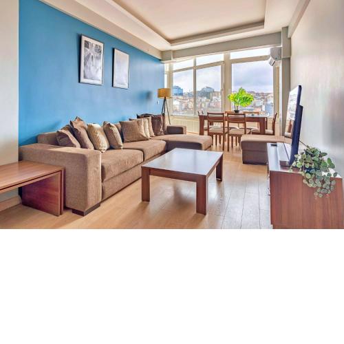Charming Flat with Bosphorus View