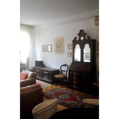 Charming flat with terrace over the canal