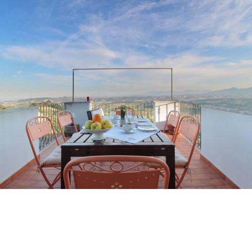 Charming holiday home in Acquaviva Picena with balcony