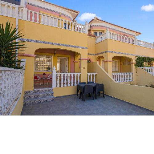 Charming Holiday Home in San Miguel de Salinas with Pool