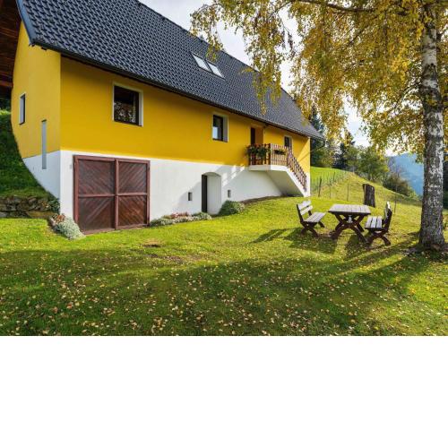Charming Holiday Home with Garden in Eberstein