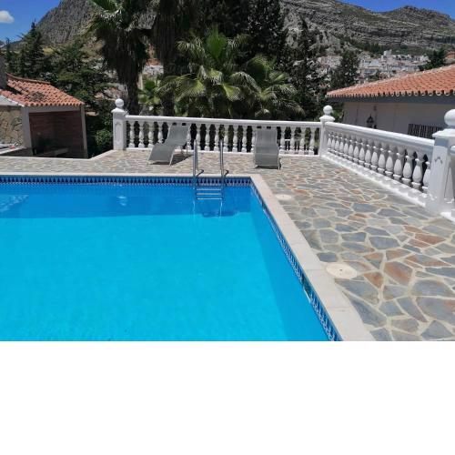 Charming House with Pool & Barbecue