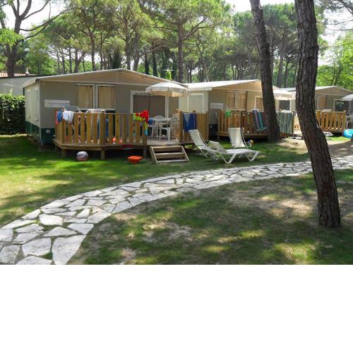 Charming mobile home in Sorso with garden