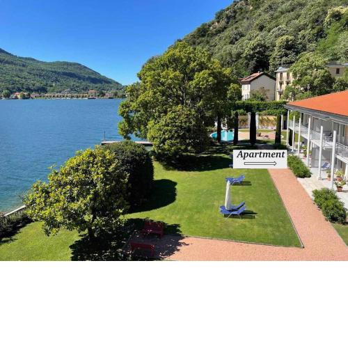[Charming place with pool, lake and terrace] 135