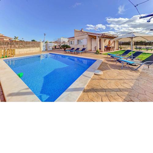 Charming Playa De Muro Villa Can Gelaberts Private Pool Short walk to Beach