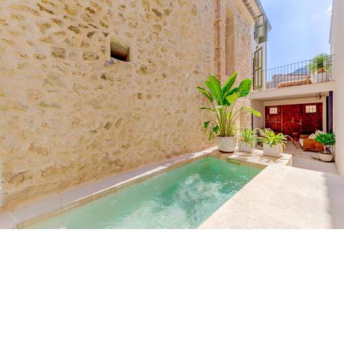 Charming Pollensa Villa Alicanti 4 Bedrooms Positioned in the Heart of Old Town