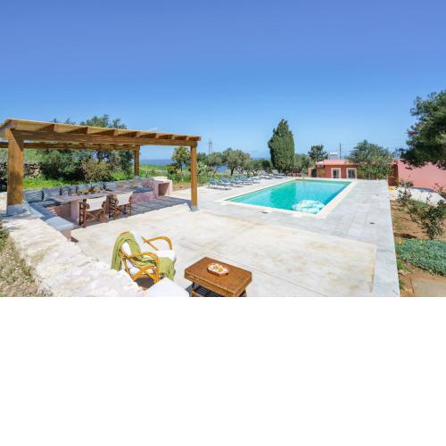Charming spacious house, 5min from Rethymno!