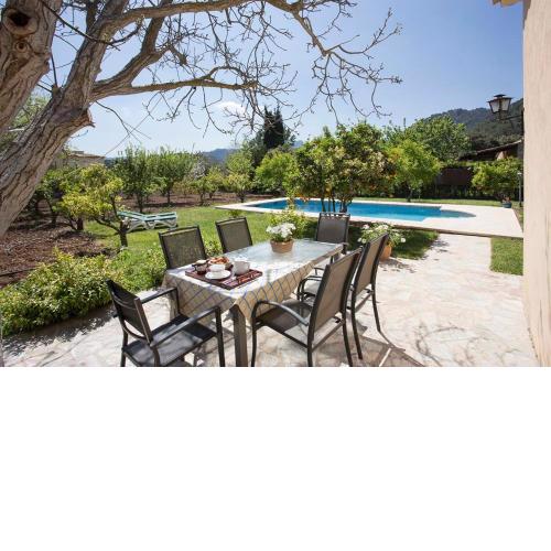 Charming villa on outskird of Pollensa, Special prices Car Hire for the Guests