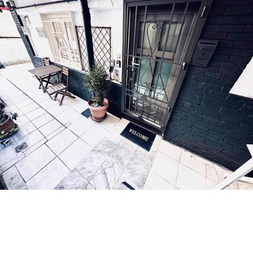 ĆHAS Boutique