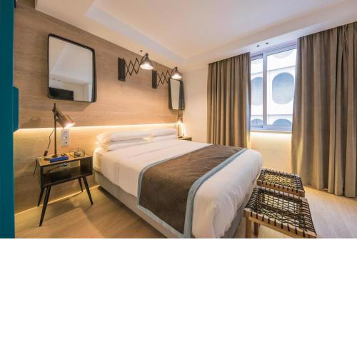 CHAYOFA SUITES