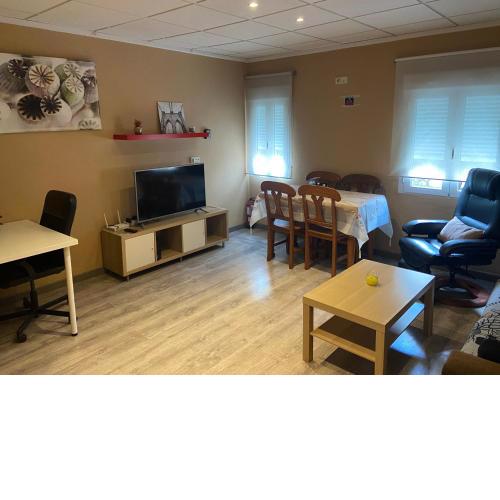 CHEAP & EQUIPPED apartament NEARLY CENTER