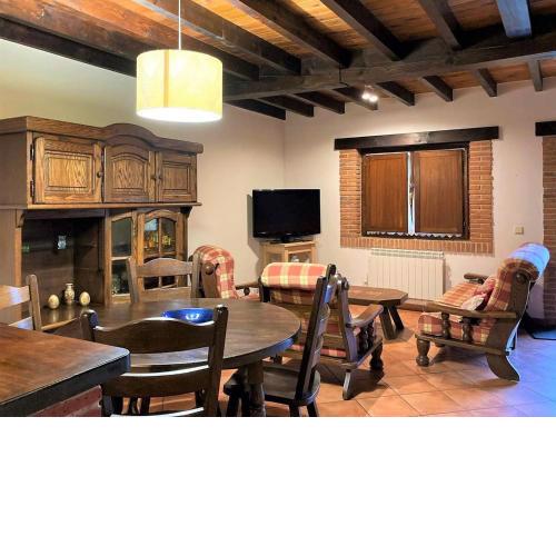 Cheerful cottage in Villanueva de Colombres with garden