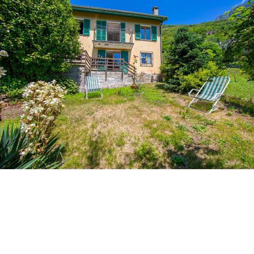 Cherry Tree House Pet & Child Friendly - Happy Rentals