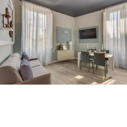 Cherubini Palace Thematic Apartment