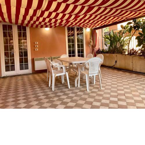 CHEZ DOUDOU peaceful oasis betw Gallinara e Romana