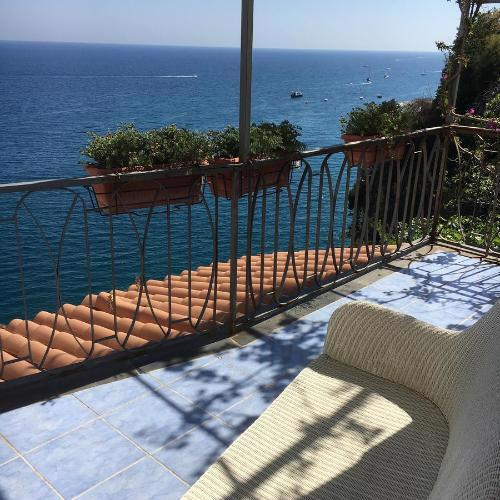 Chez-Lu Ravello