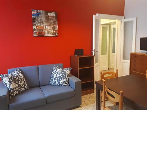 CHEZ MOI