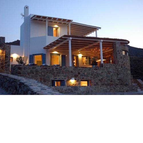Chez Semiramis Aegean Pearl House for 8 persons 5'min from the beach