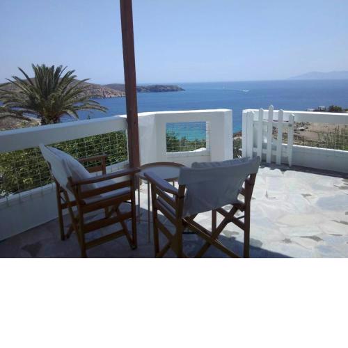 Chez Semiramis Sunrise Serifos 11 persons