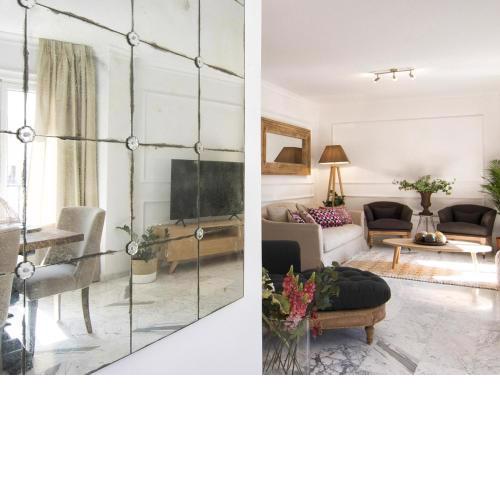 Chezmoihomes Glow and elegant 4 BR apartment in the heart of granada parking free