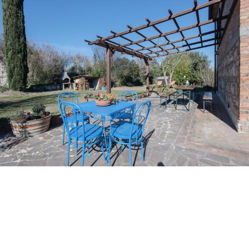 Chiantishire Lovely Cottage with Garden & Parking!
