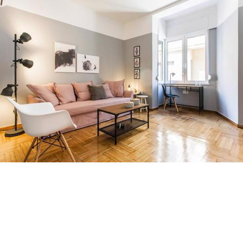 Chic and Cosy Flat in Plaka by UPSTREET