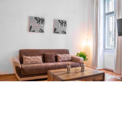 Chic Apartment- Suitable for Longstays in Lockdown