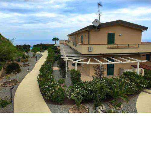 Chic Apartment in Parghelia Italy