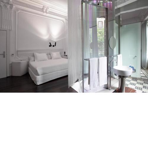 Chic & Basic Born Boutique Hotel