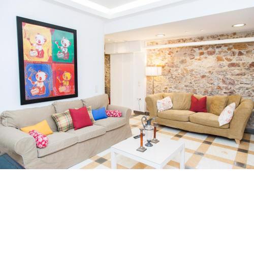 Chic Charming Central Athens Apt.