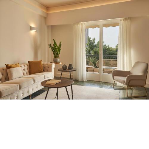 Chic n Bright 3Bd Apt with Hilton View