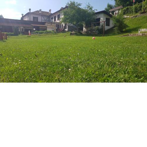 Chiflik Nenkovi Family Hotel