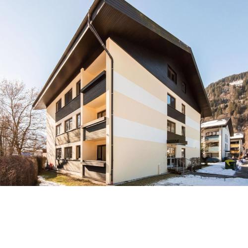 Child friendly Apartment in Zell am See near Lake