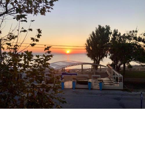 Chloe's Sunrise Beach House