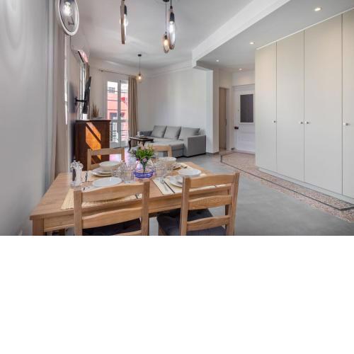Christiana's lovely apartment in Psyri, Athens