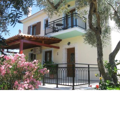 Christina Villa near Stafylos beach